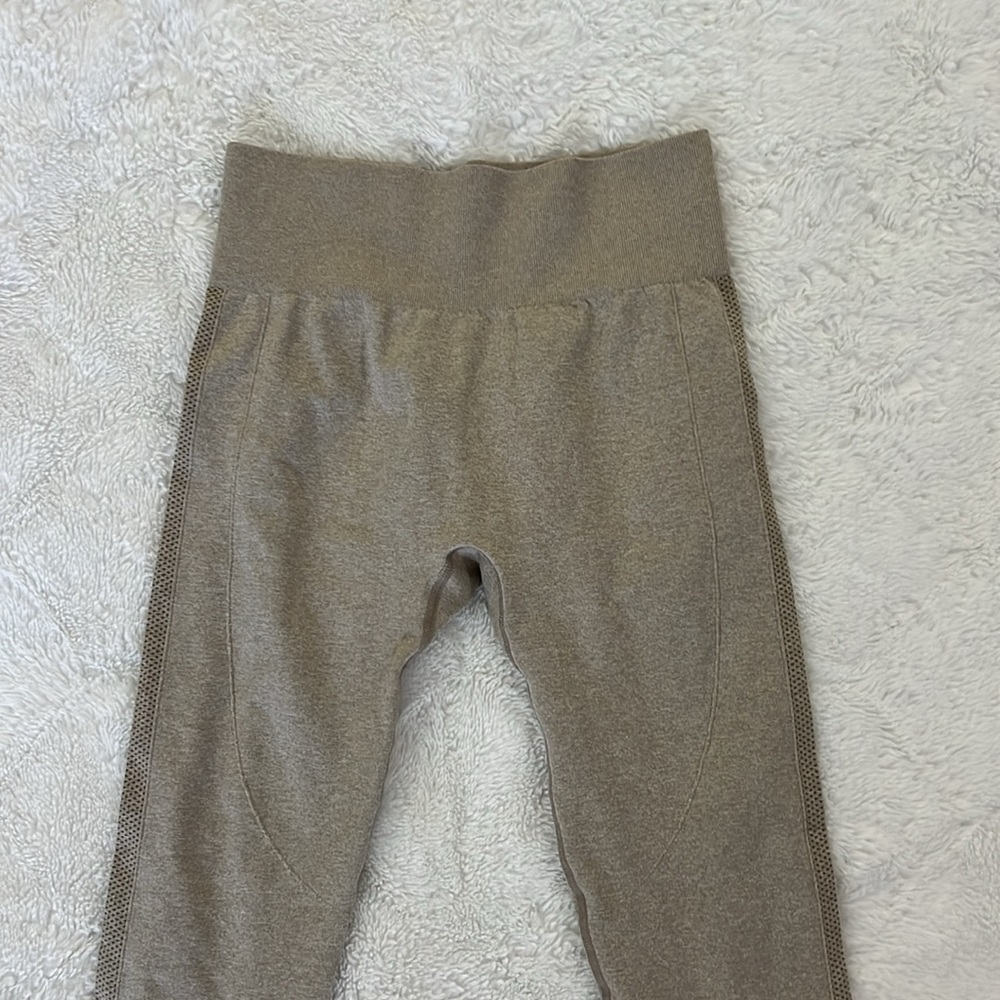 Pochee Bum Tan High-Waisted Compression Leggings Size M - Picture 4 of 7